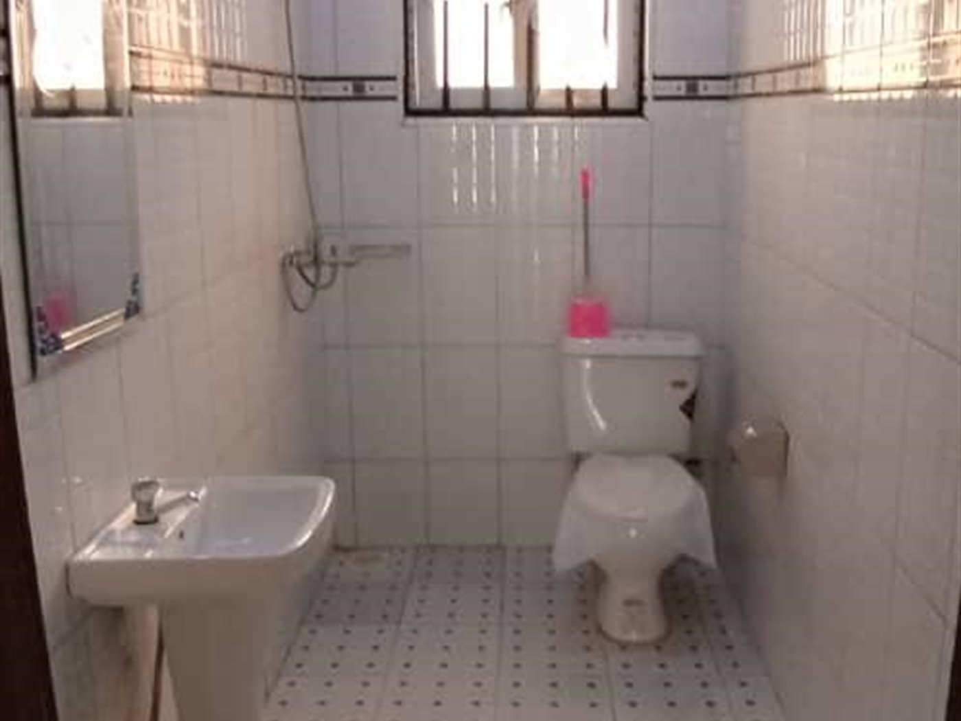 Bathroom (Toilet)