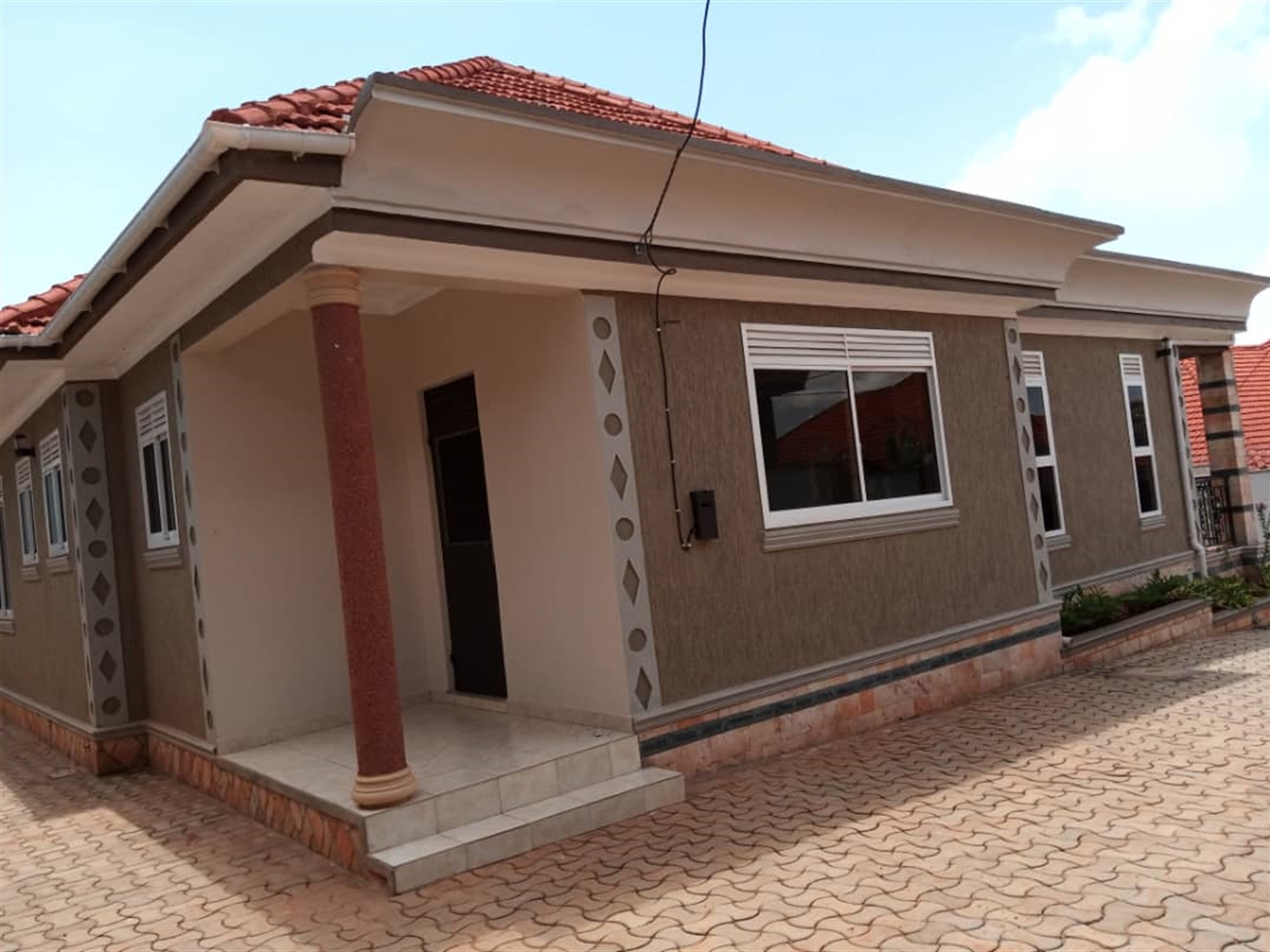 Bungalow for sale in Bwebajja Wakiso