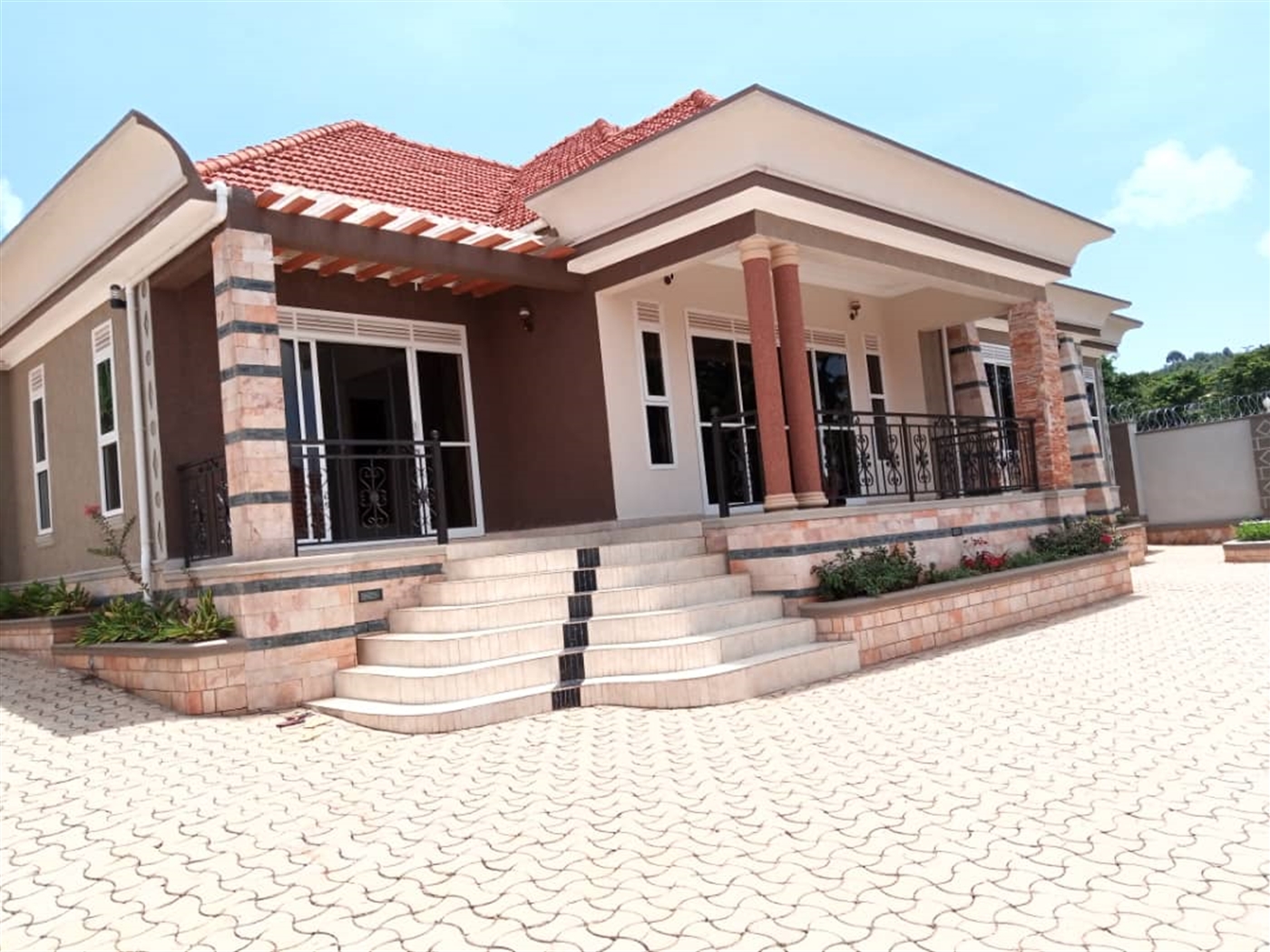 Bungalow for sale in Bwebajja Wakiso