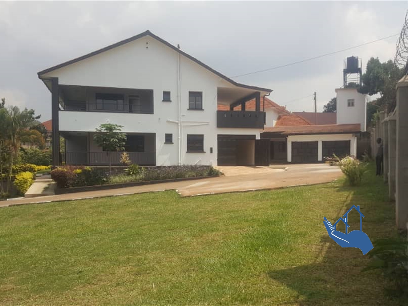 Mansion for rent in Kansanga Kampala