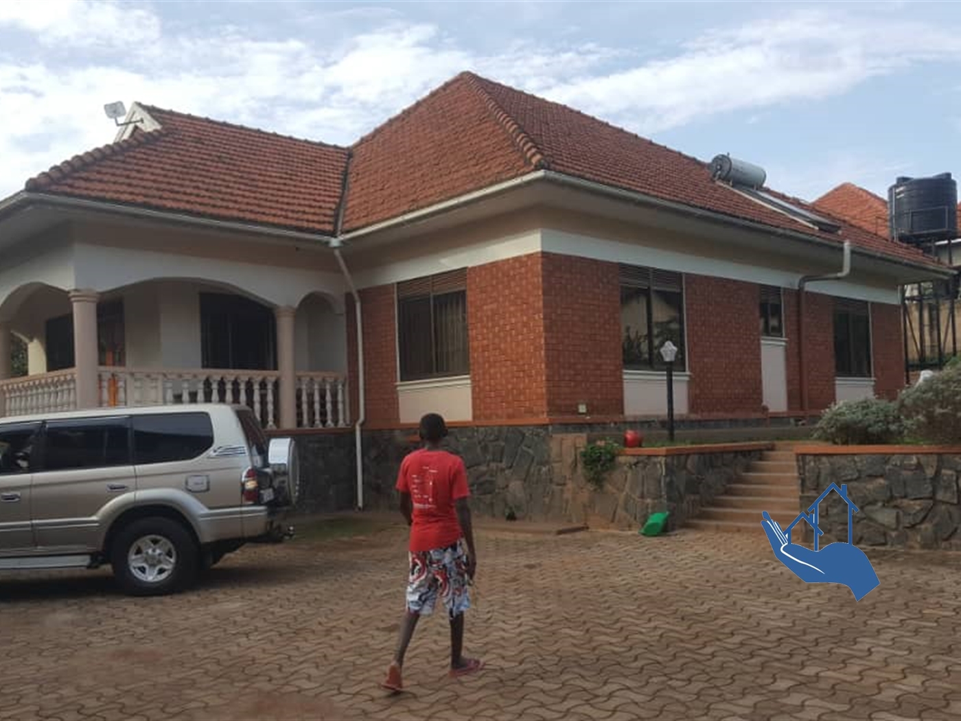 Bungalow for rent in Kansanga Kampala