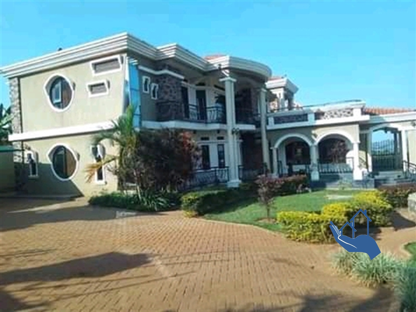 Mansion for sale in Bwebajja Kampala