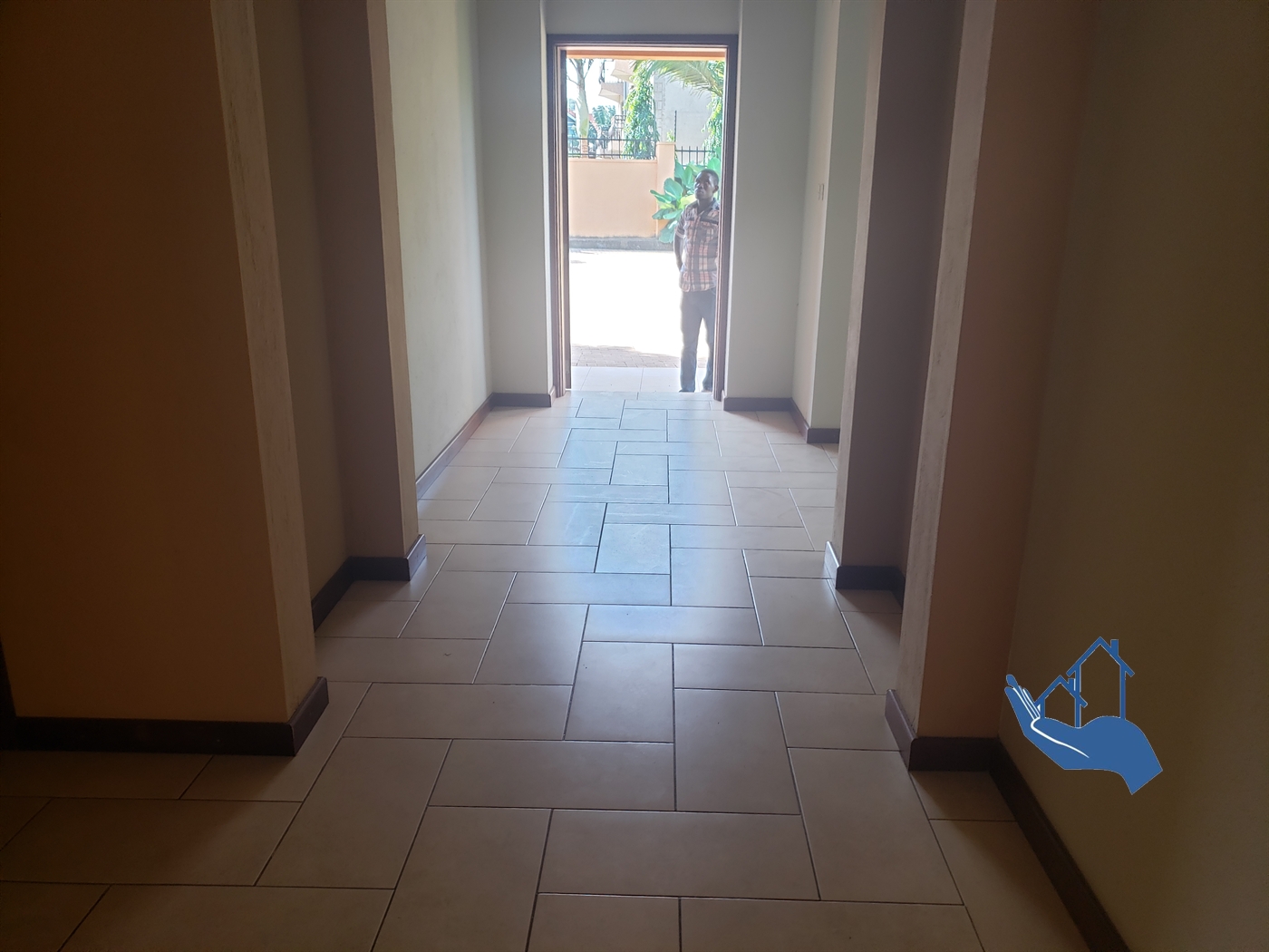 Storeyed house for rent in Munyonyo Kampala