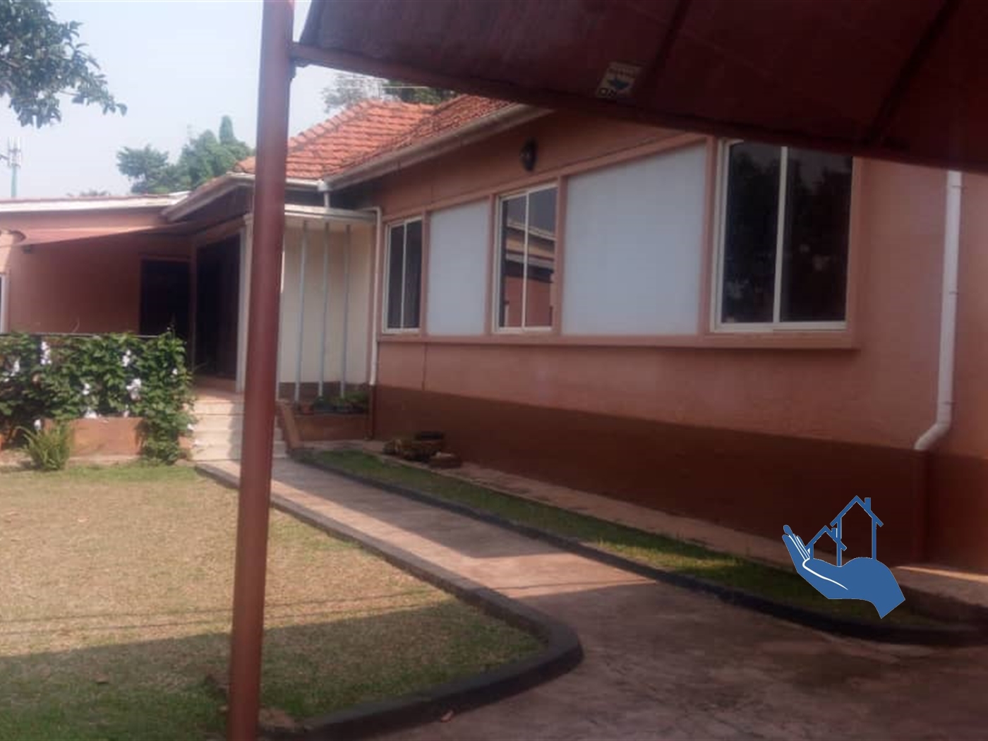 Bungalow for rent in Mbuya Kampala