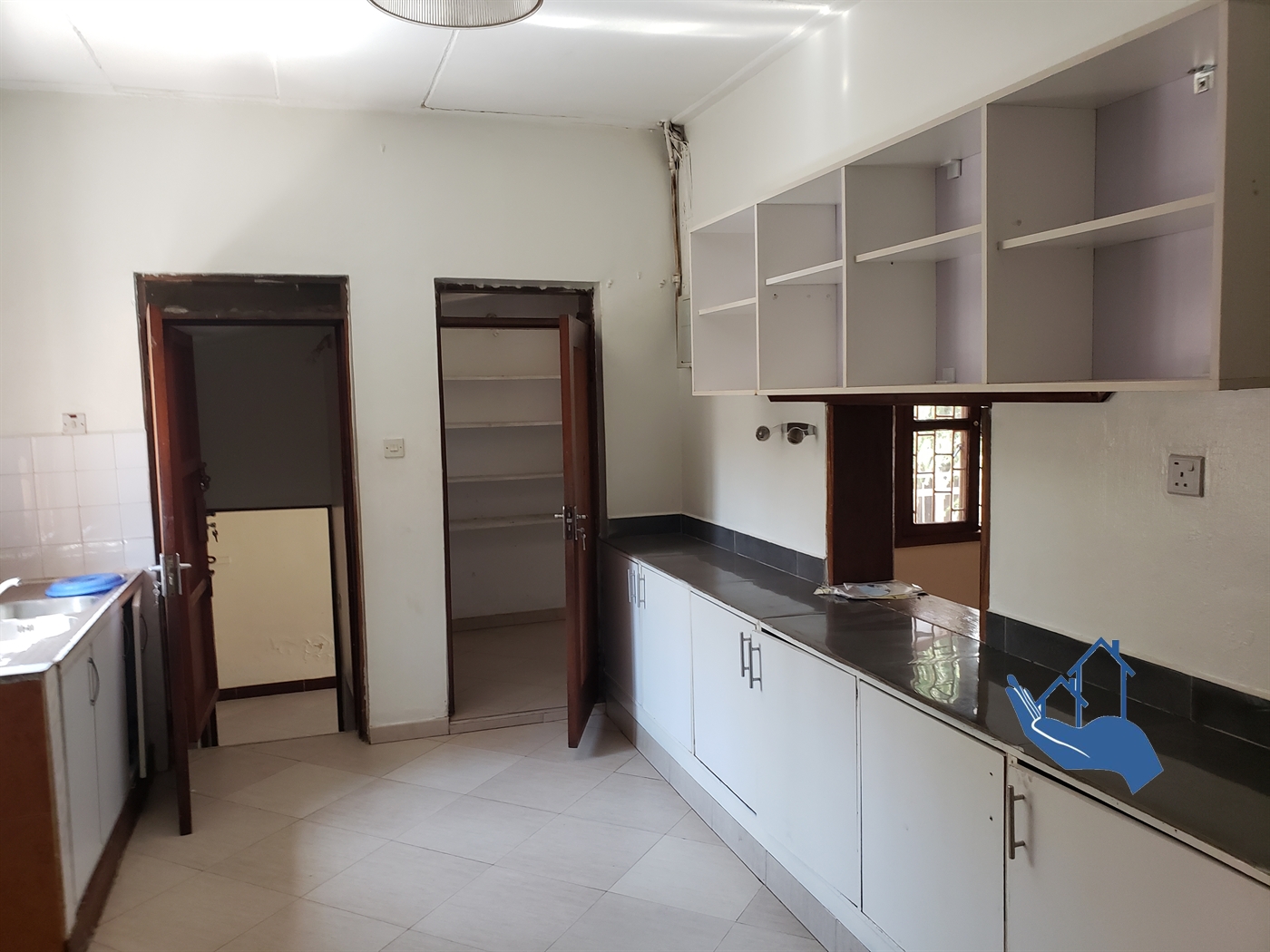 Bungalow for rent in Muyenga Kampala