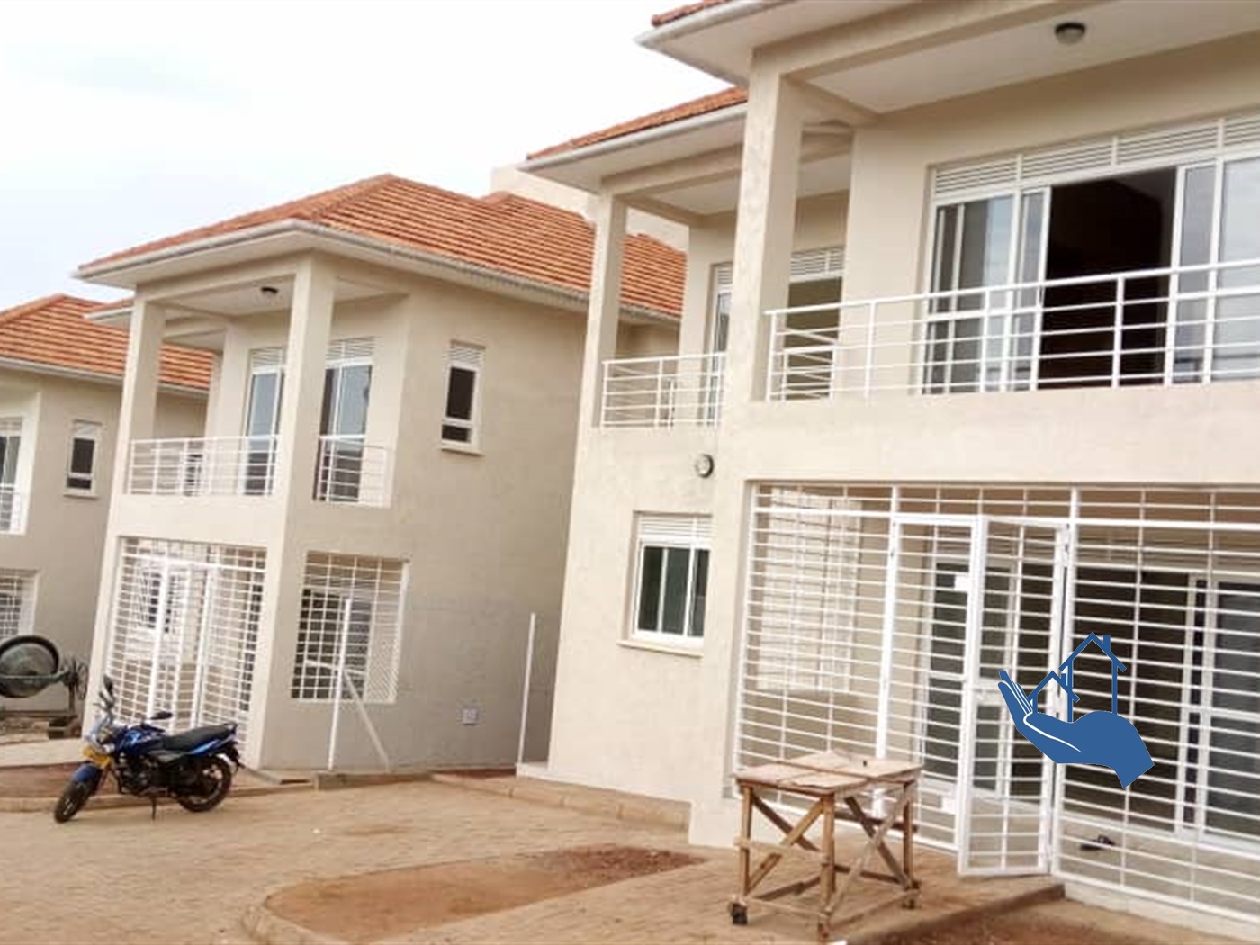 Duplex for sale in Muyenga Kampala