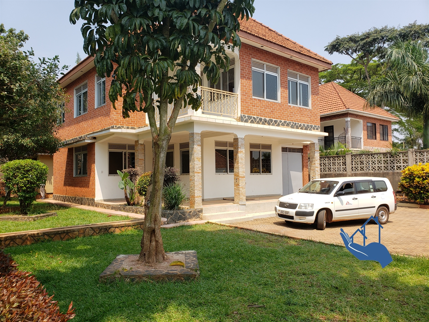 Storeyed house for rent in Muyenga Kampala