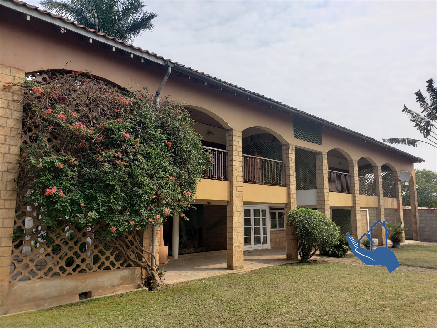 Mansion for rent in Muyenga Kampala