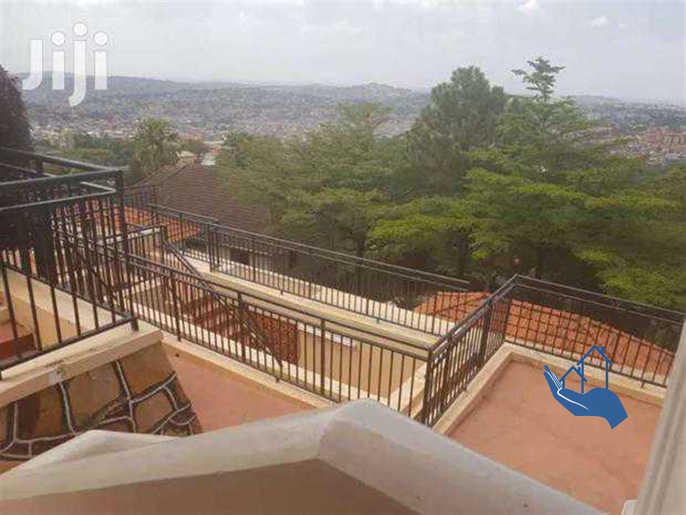 Mansion for rent in Kololo Kampala