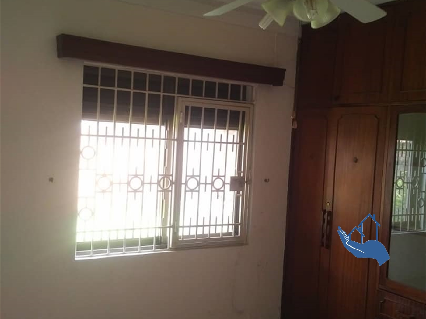 Bungalow for sale in Bugoloobi Kampala