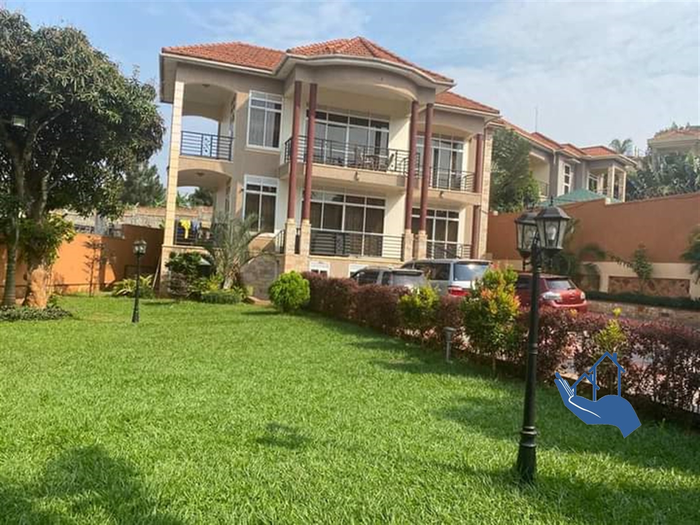 Mansion for sale in Munyonyo Kampala