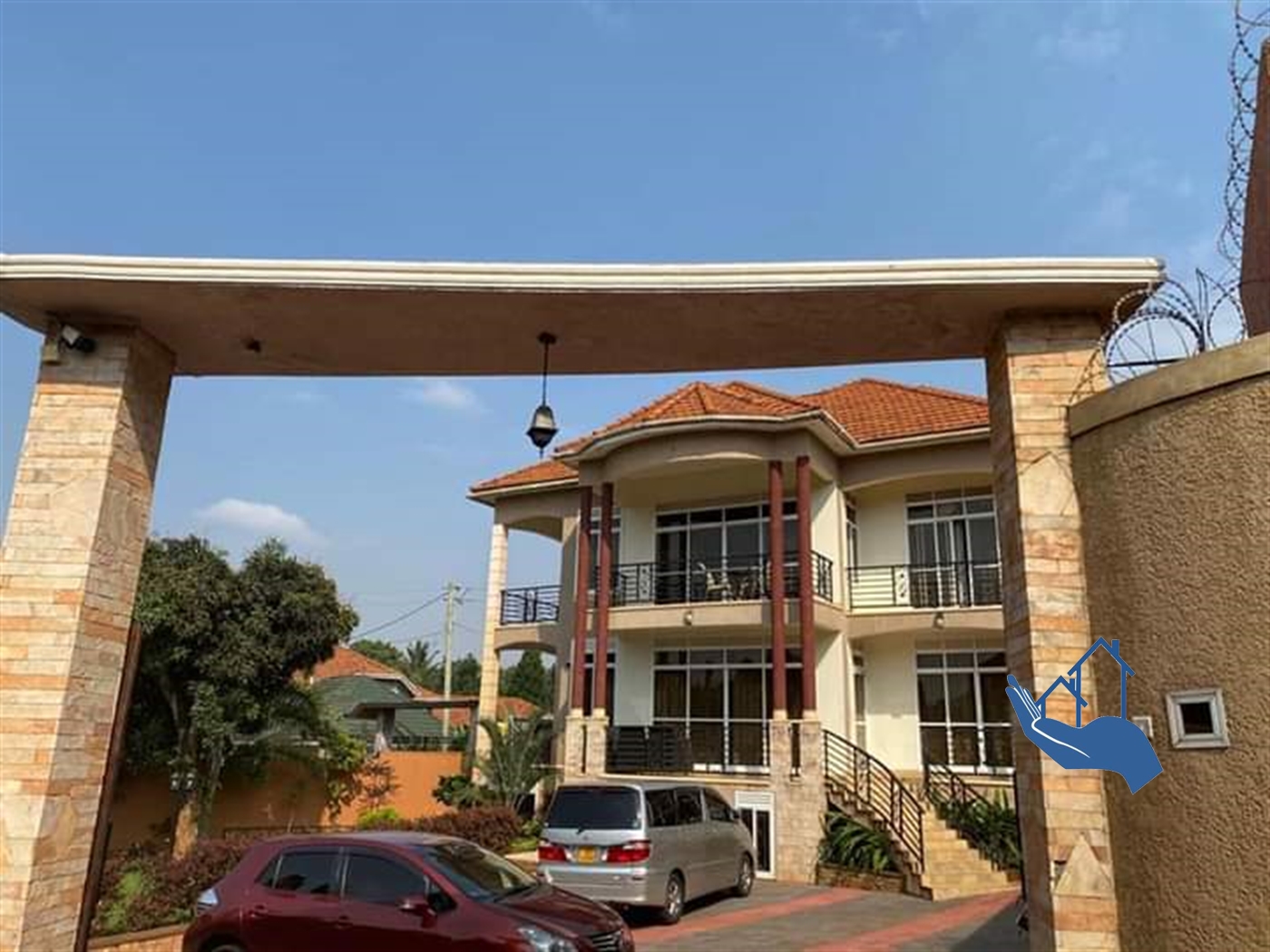 Storeyed house for sale in Munyonyo Kampala