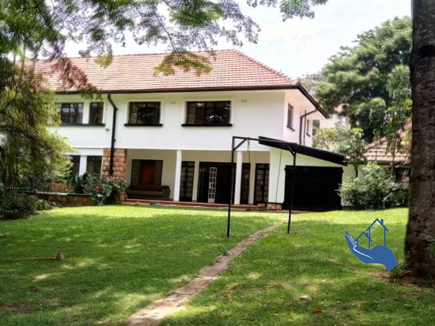 Storeyed house for rent in Kololo Kampala