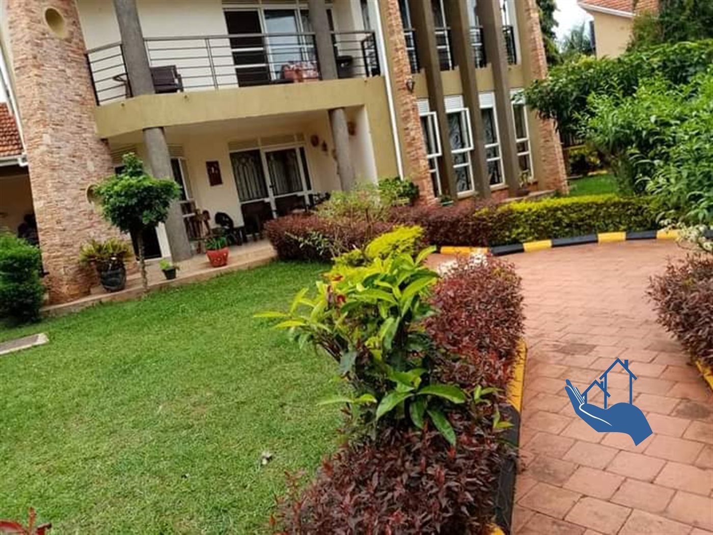 Storeyed house for sale in Lubowa Wakiso