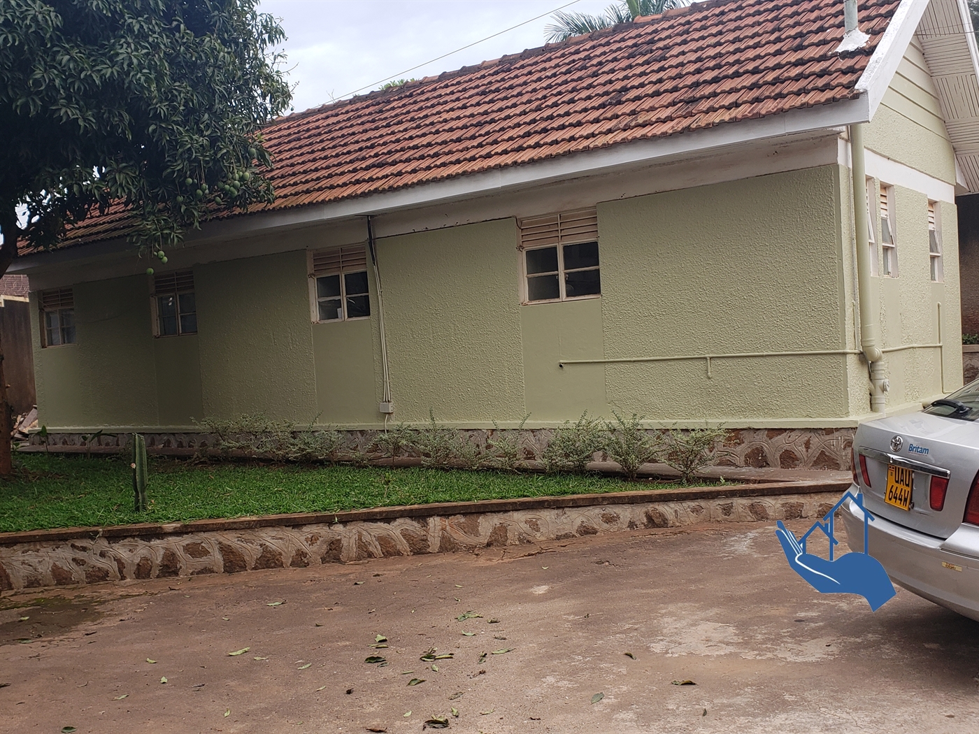 Bungalow for rent in Muyenga Kampala