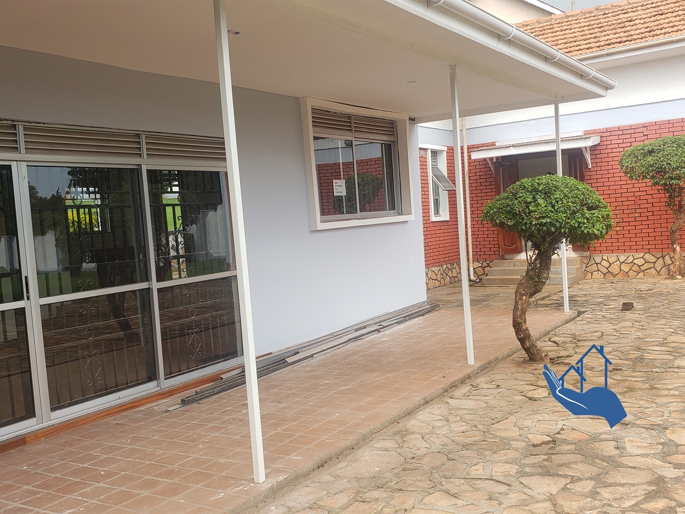 Bungalow for rent in Muyenga Kampala