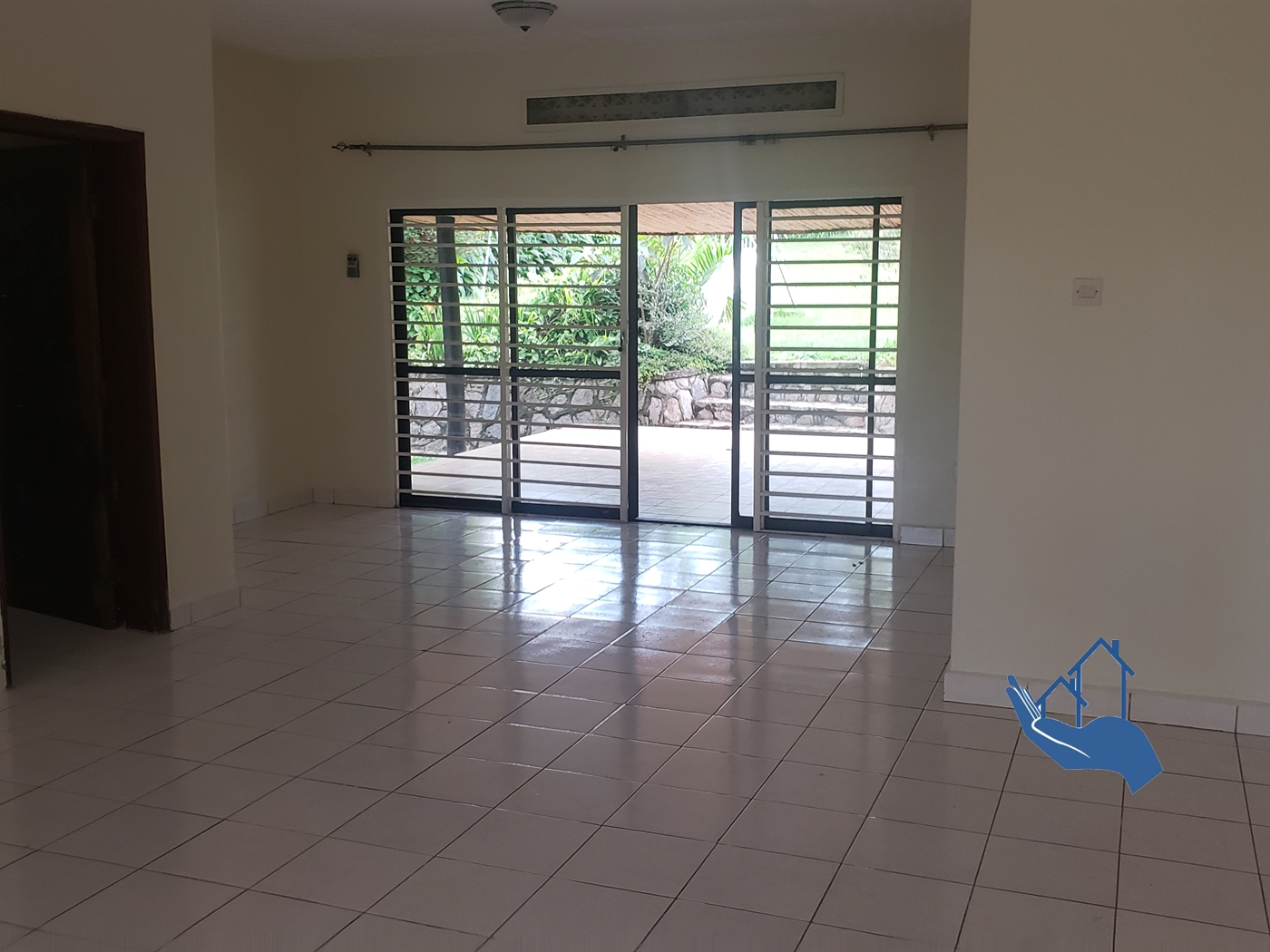 Bungalow for rent in Muyenga Kampala