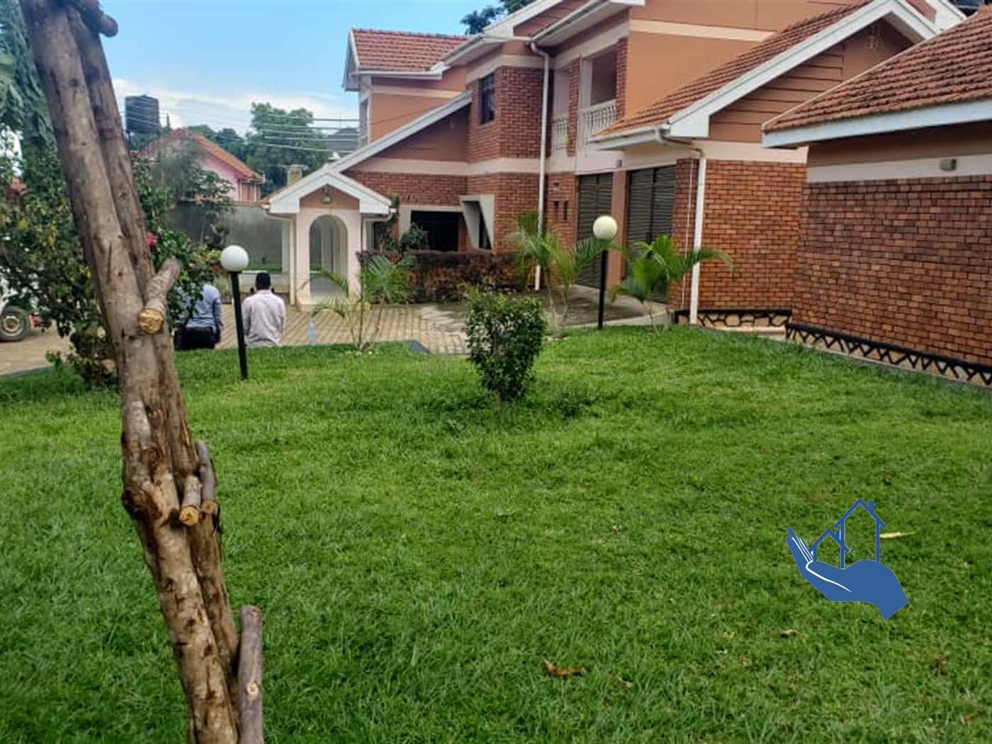 Storeyed house for rent in Muyenga Kampala