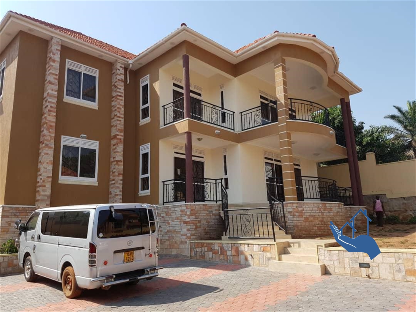 Storeyed house for rent in Munyonyo Kampala