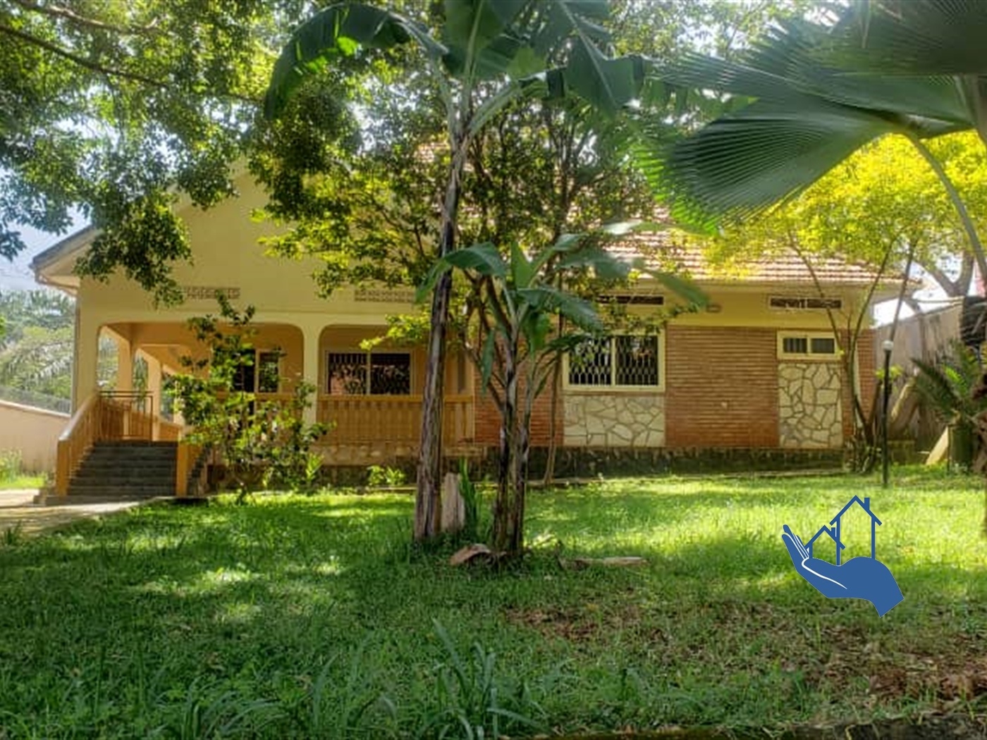 Mansion for sale in Munyonyo Kampala