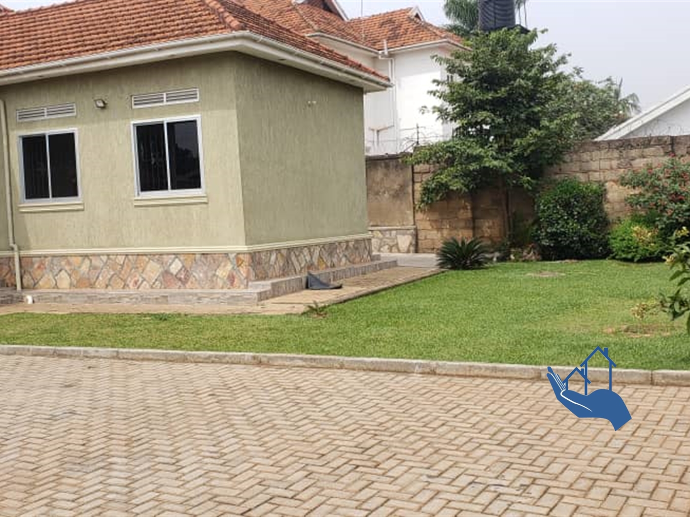 Bungalow for rent in Muyenge Kampala