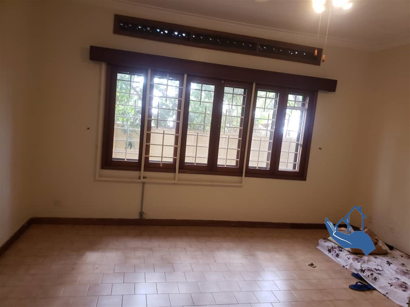 Mansion for rent in Muyenga Kampala