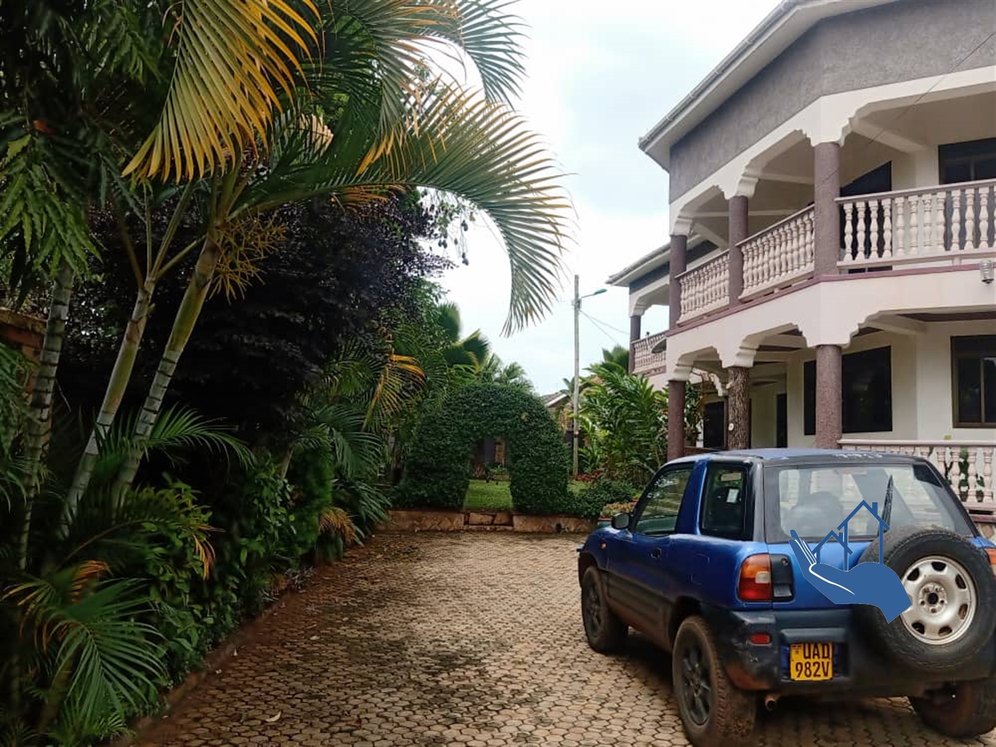 Mansion for rent in Muyenge Kampala