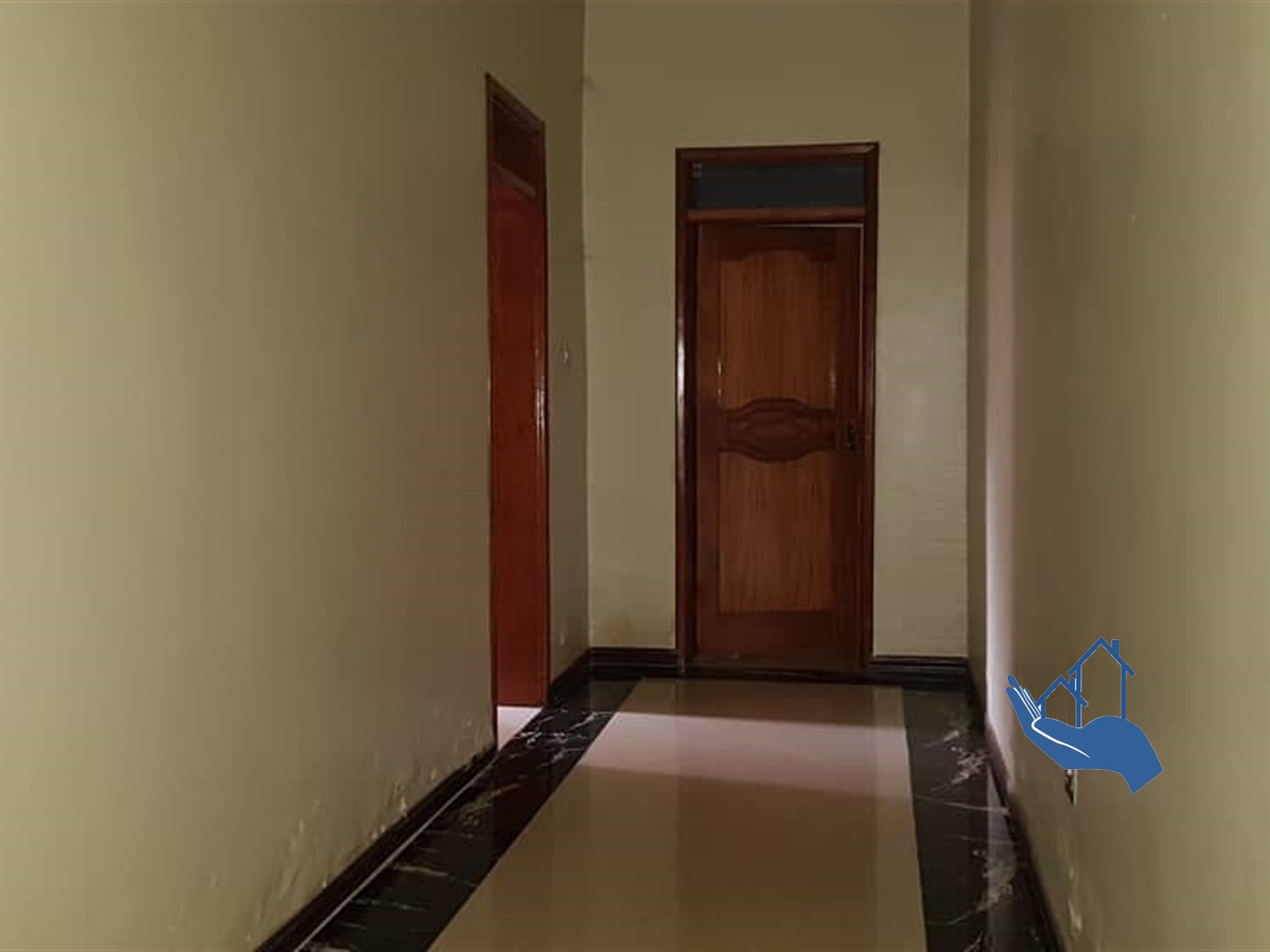 Corridor (Hallway)