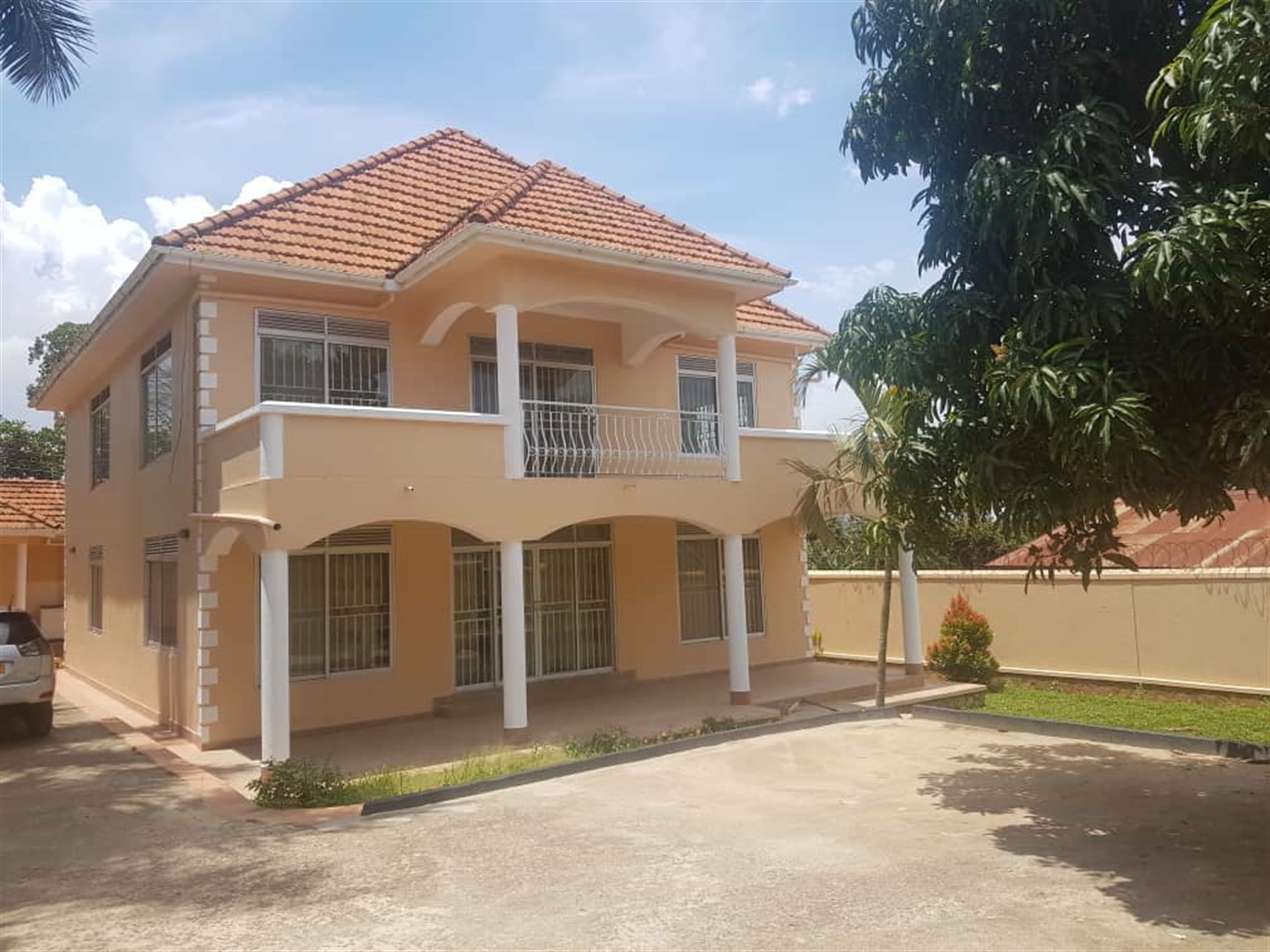 Mansion for sale in Muyenga Kampala