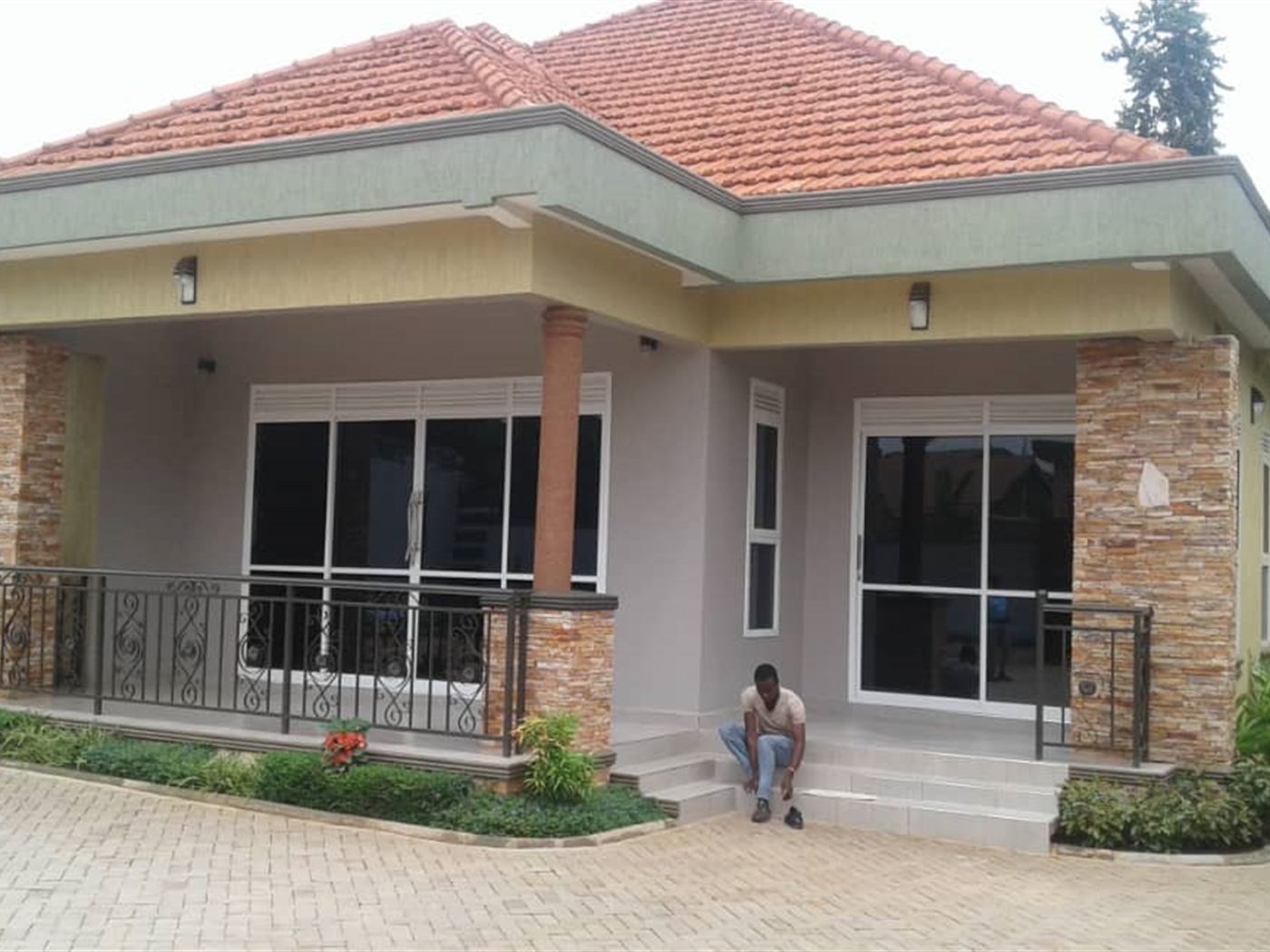 Bungalow for sale in Kitende Wakiso