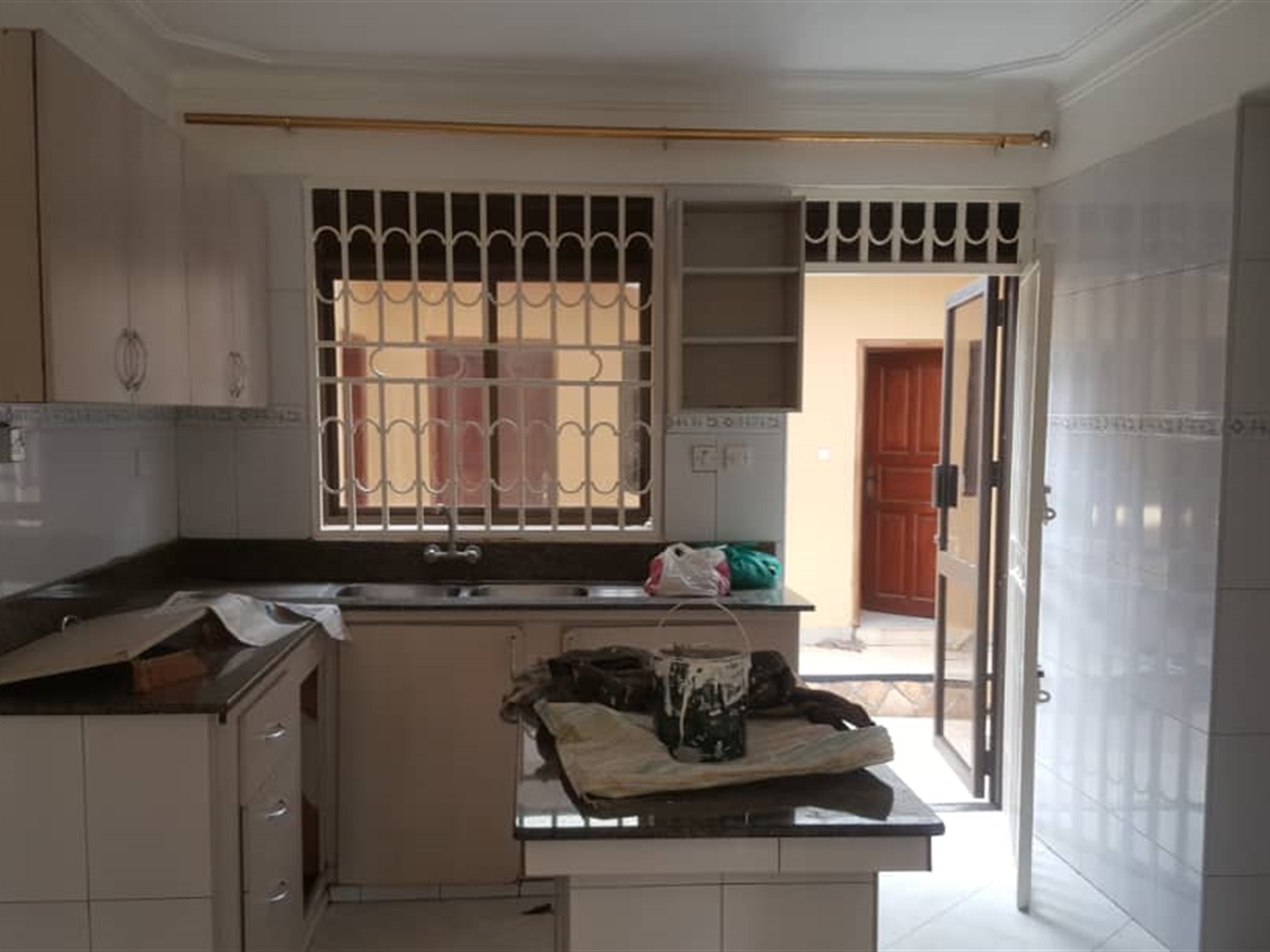 Mansion for rent in Muyenga Kampala