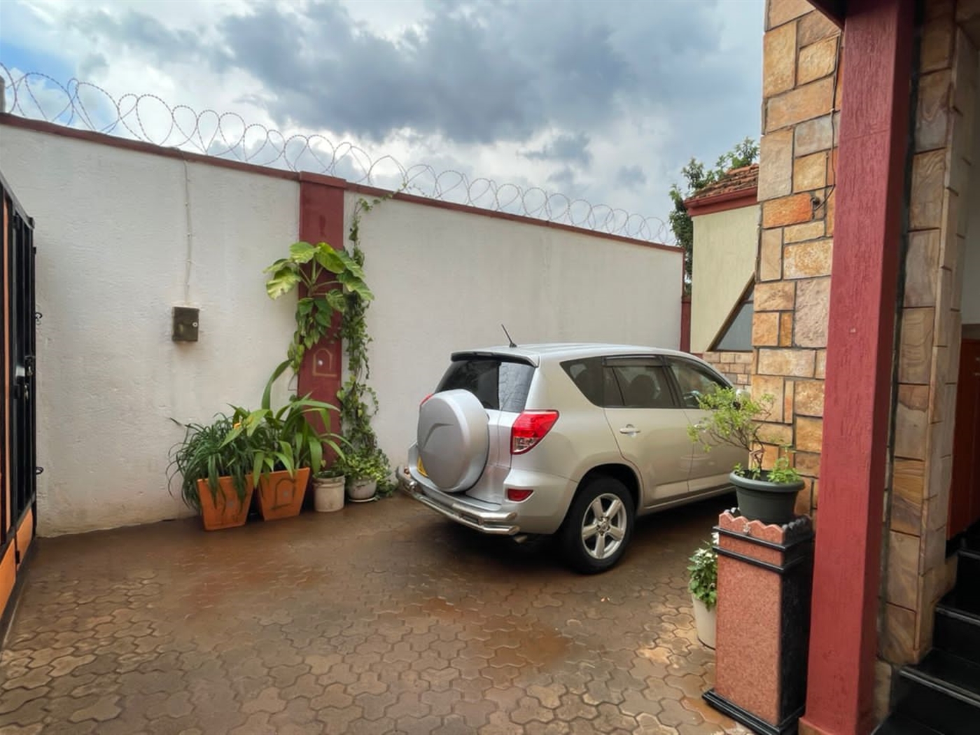 Duplex for sale in Ntinda Kampala