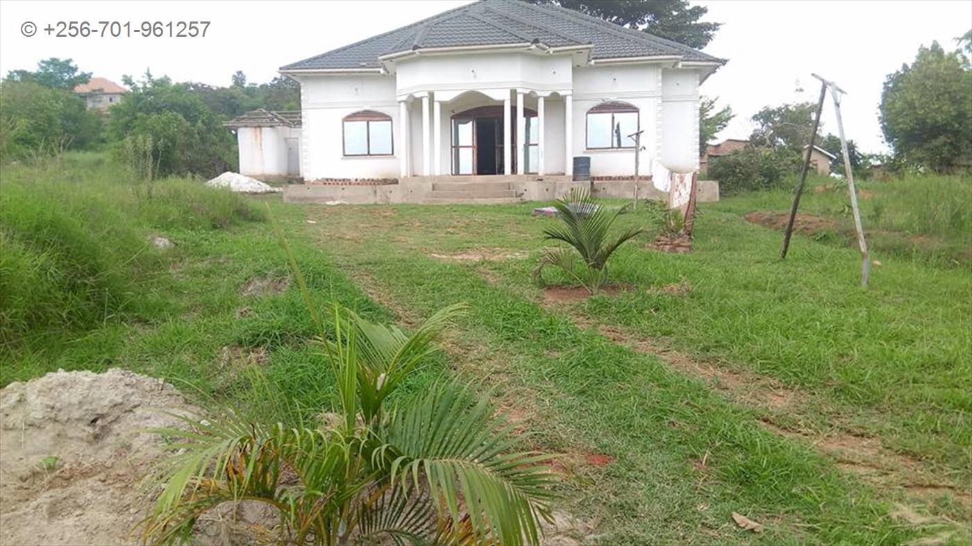 Bungalow for sale in Gayaza Wakiso