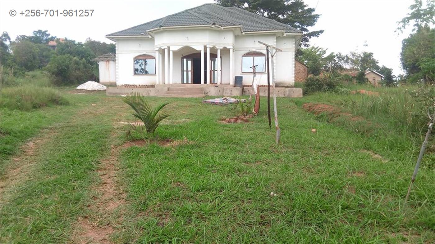 Bungalow for sale in Gayaza Wakiso