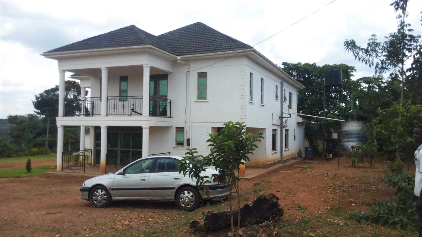 Mansion for sale in Gayaza Wakiso
