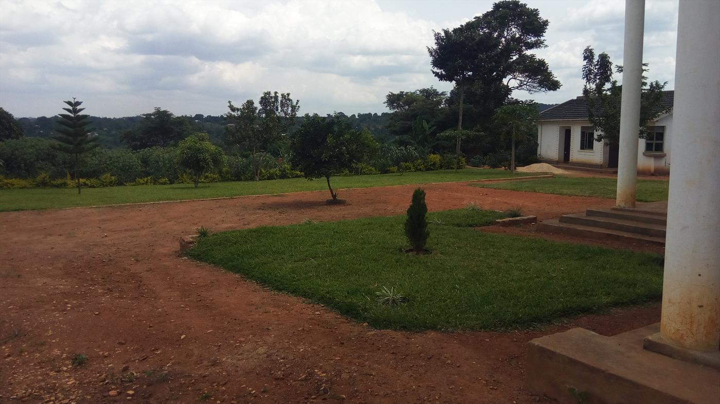 Mansion for sale in Gayaza Wakiso