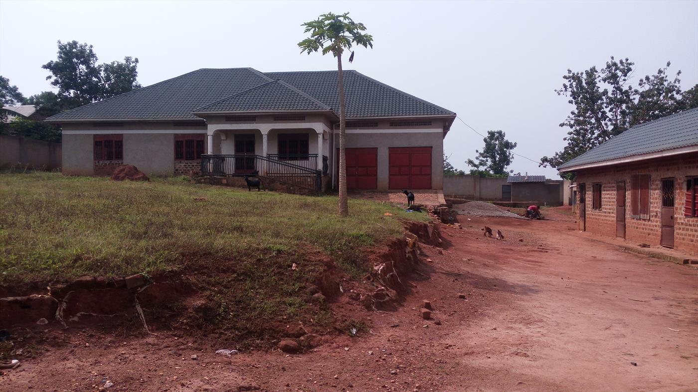 Bungalow for sale in Kiteetikka Wakiso