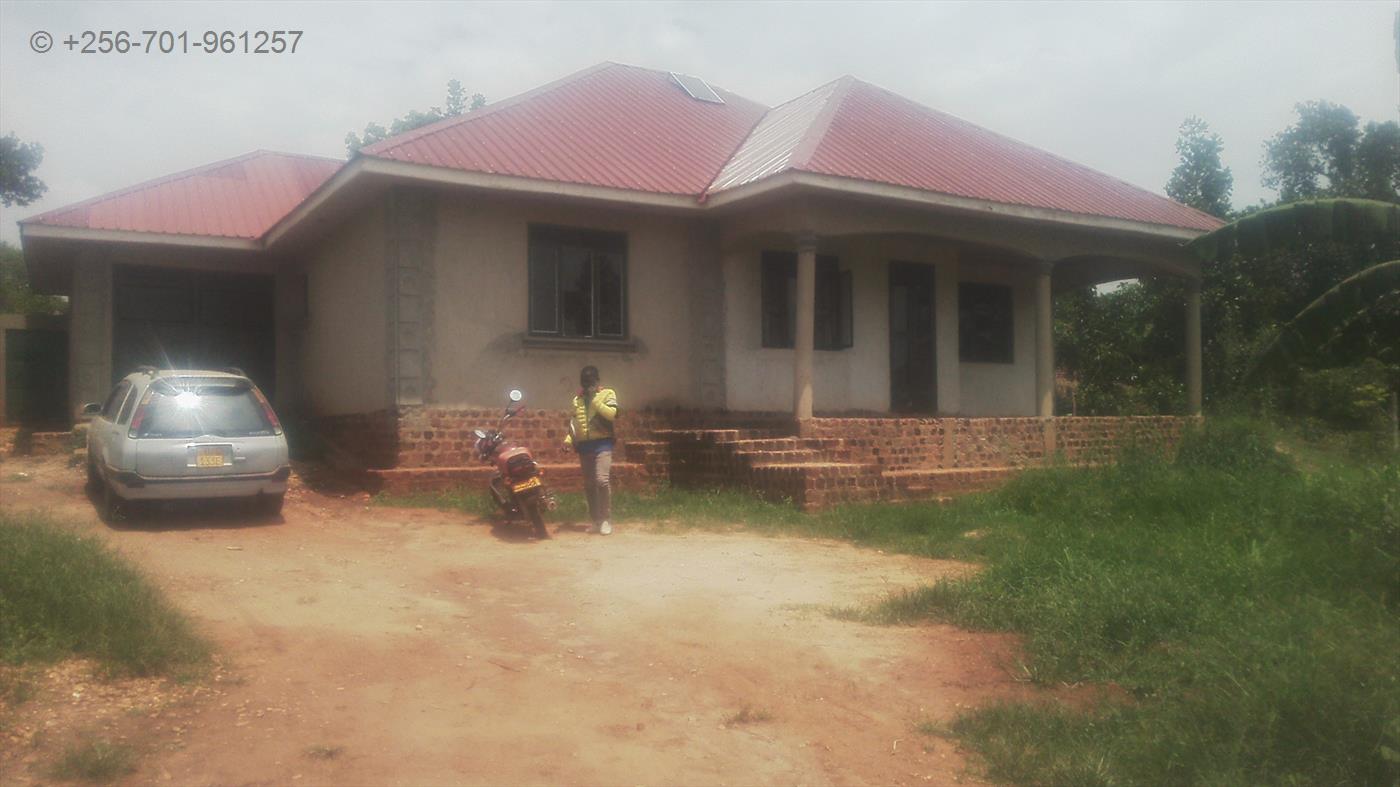 Bungalow for sale in Gayaza Wakiso