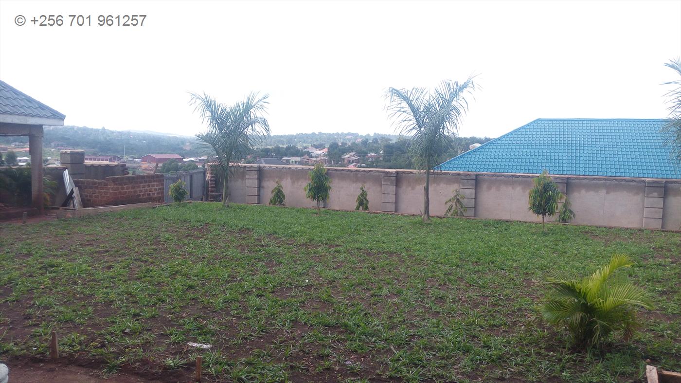 Mansion for sale in Matugga Wakiso