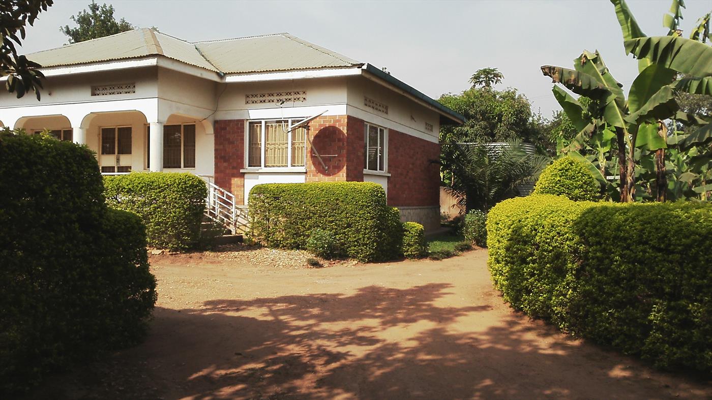 Bungalow for sale in Seeta Wakiso