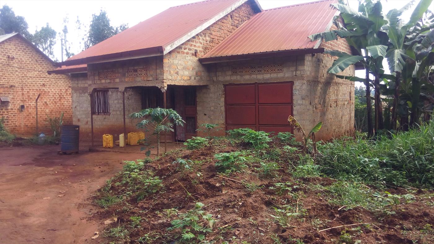 Shell House for sale in Namavundu Wakiso