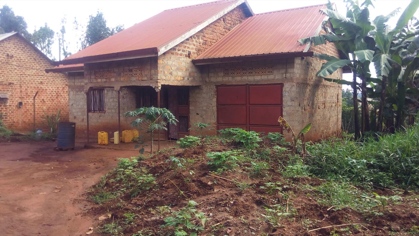 Shell House for sale in Namavundu Wakiso