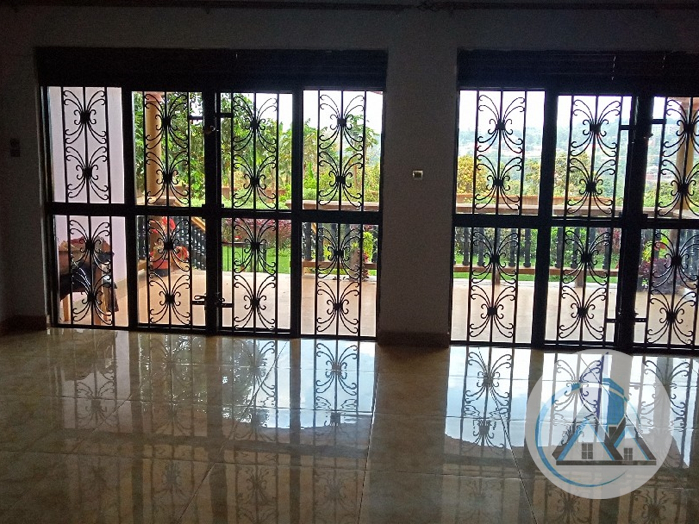 Mansion for rent in Seeta Mukono