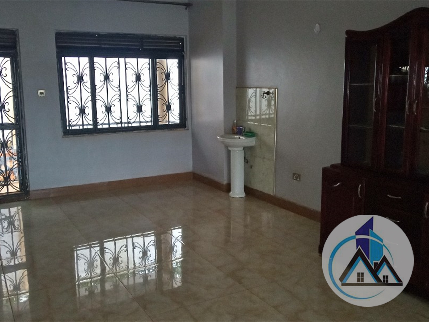 Mansion for rent in Seeta Mukono