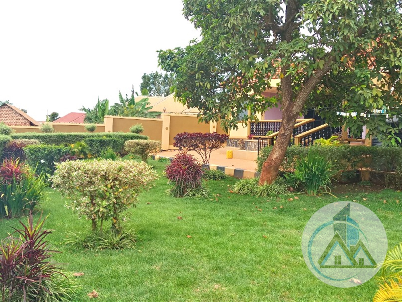 Mansion for rent in Seeta Mukono