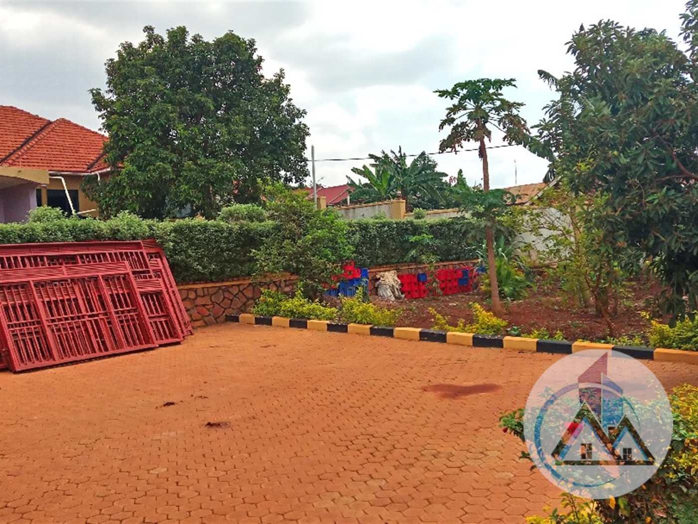 Mansion for rent in Seeta Mukono