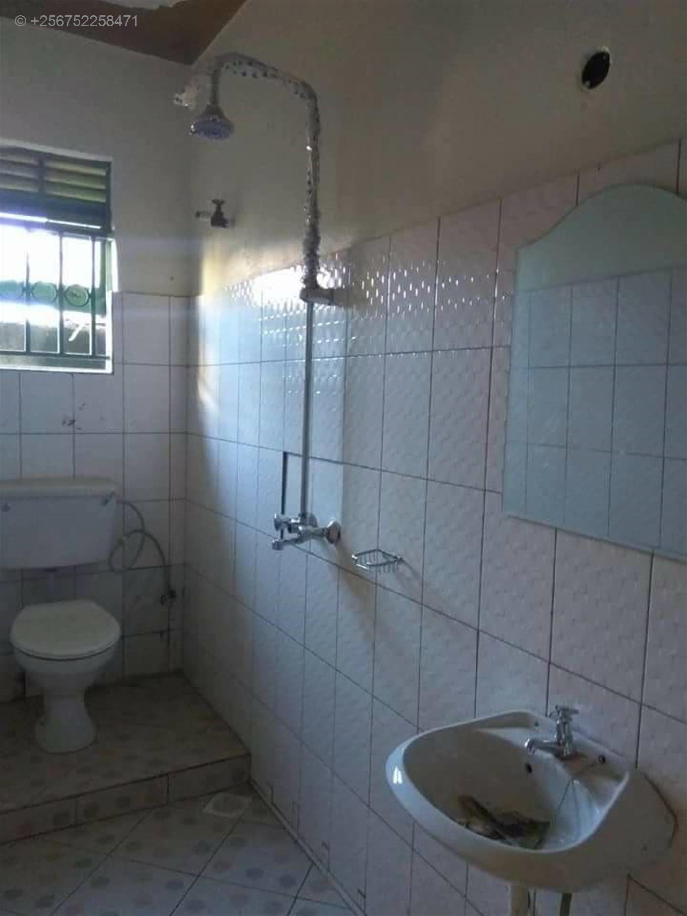 Semi Detached for rent in Bweyogerere Wakiso