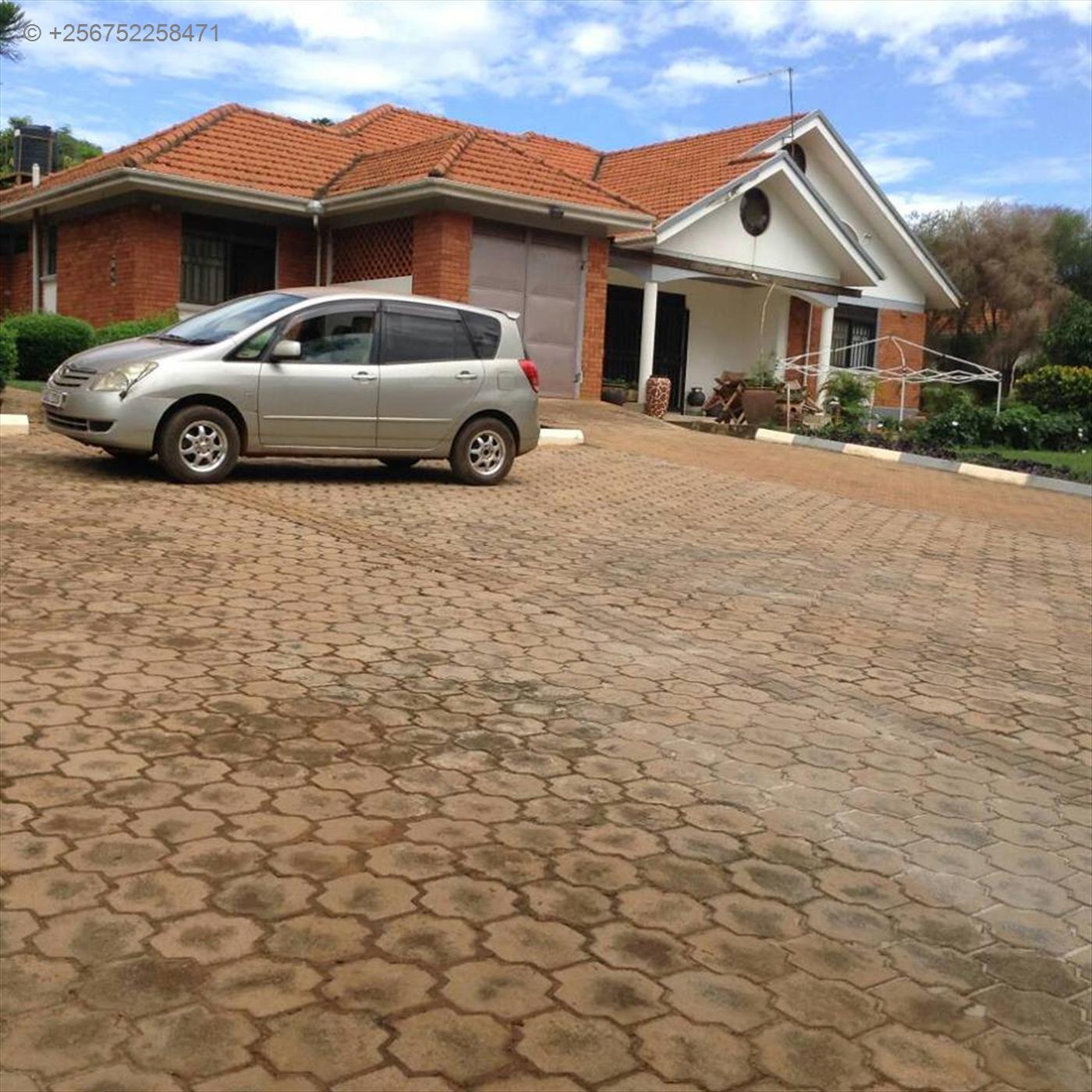 Bungalow for sale in Lubowa Kampala