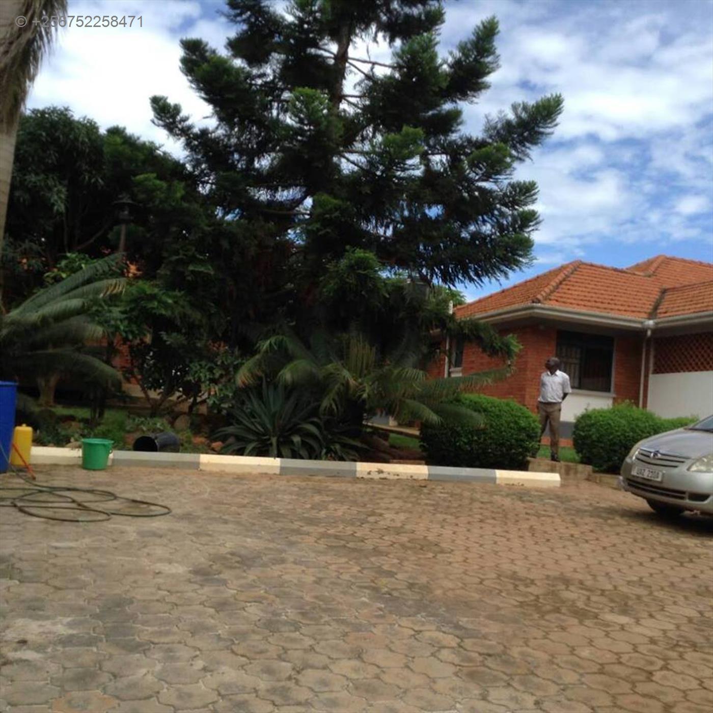 Bungalow for sale in Lubowa Kampala