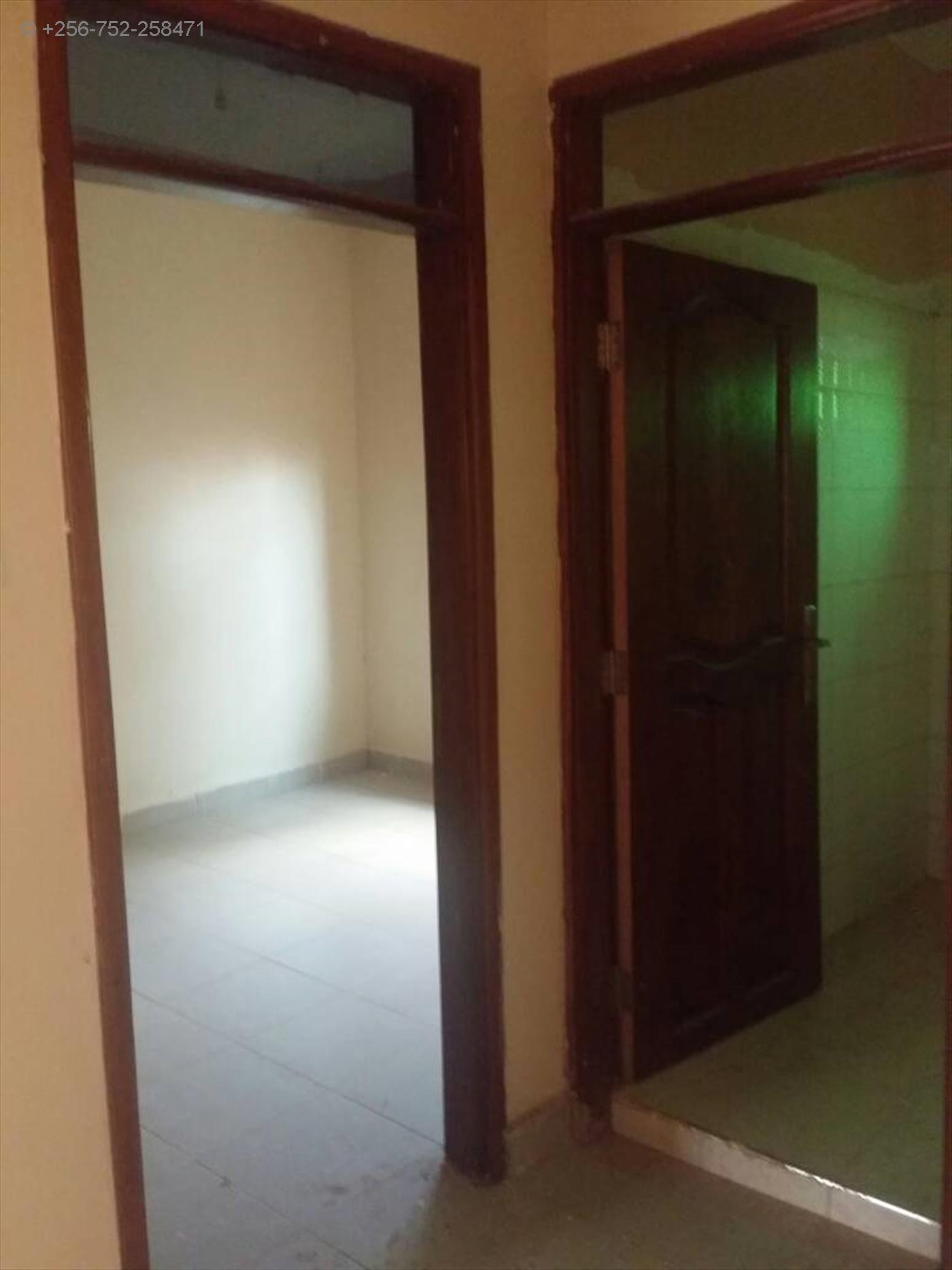 Semi Detached for rent in Mpererwe Wakiso